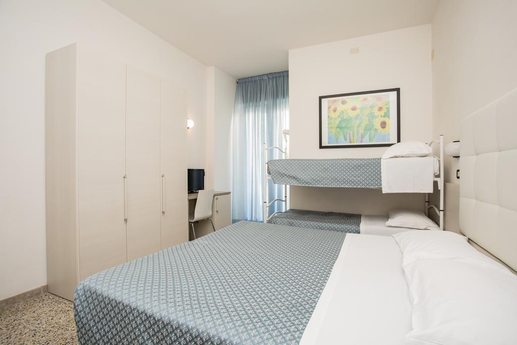 Hotel Elite 卡托利卡 外观 照片